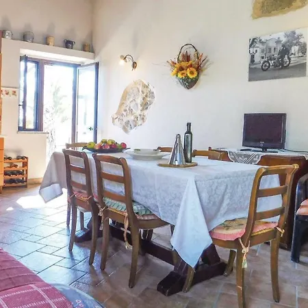 Romeo Casa Borgorosso